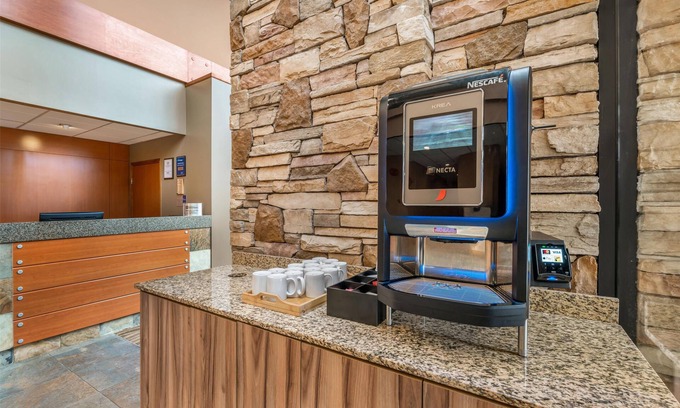 Courtenay Hotel | Best Western The Westerly Hotel