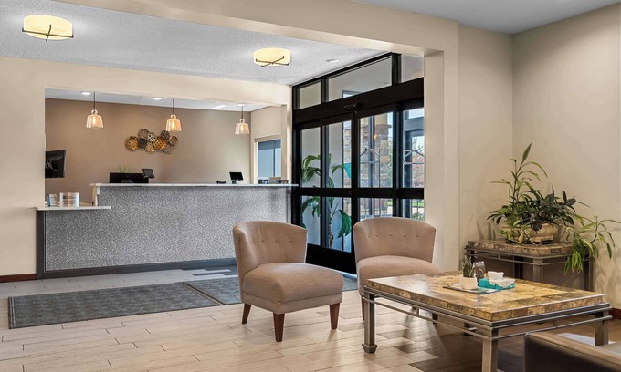 Urbana Hotel | Best Western University Inn