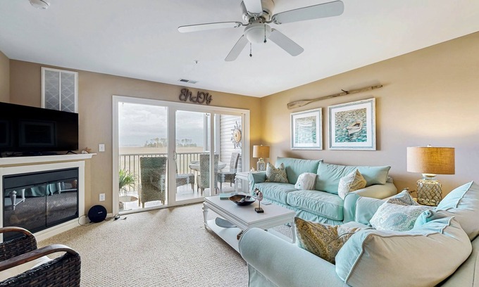 Ocean View Condominio | Bethany Bay 2nd floor condo w/shared pool, tennis court, on-site golf, balcony