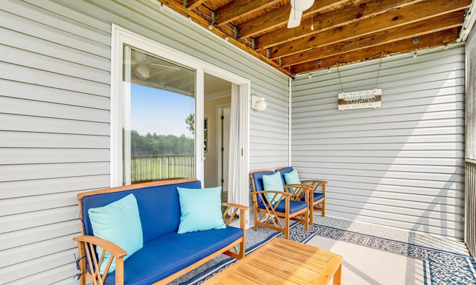 Ocean View Condominio | Bethany Bay Dog-Friendly Getaway w/ Free WiFi, Shared Pool, & Sports Courts