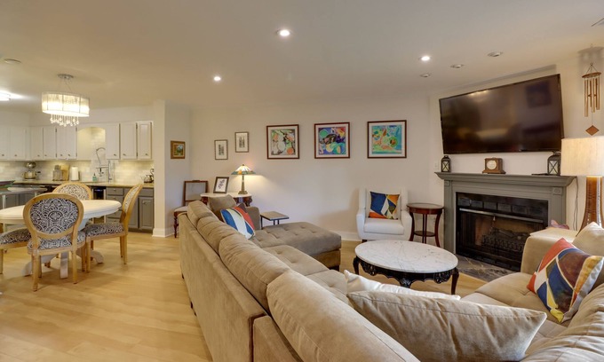 Bethesda Casa | Bethesda Townhome ~ 10 Mi to DC!