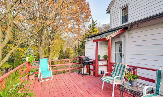 Fountain Hill Casa | Bethlehem Home w/ Patio & Amazing Sunset Views!