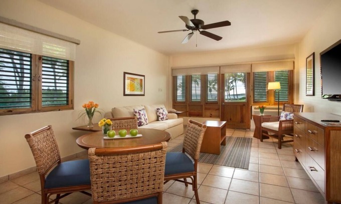 Carenero Apartamento | Better Choice for your Vacation! Water Sports, Onsite Bar, 2 Tropical Pools
