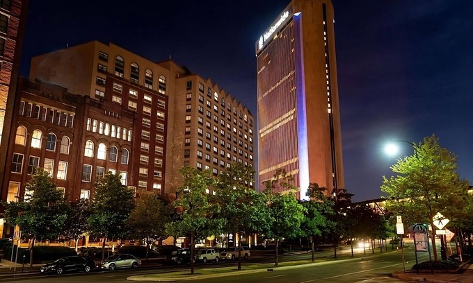 Downtown Columbus Hotel | Better Choice For Your Vacation! Pet-Friendly, Near Victorian Village
