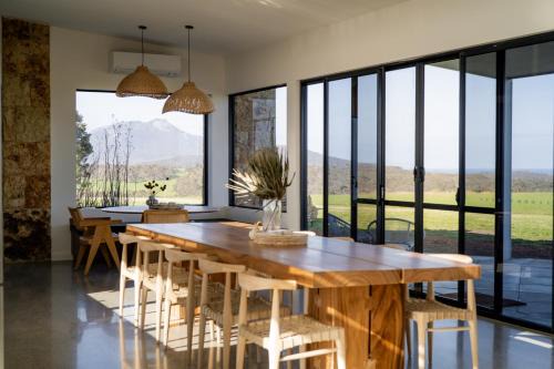Manypeaks Casa | Betty's Beach House