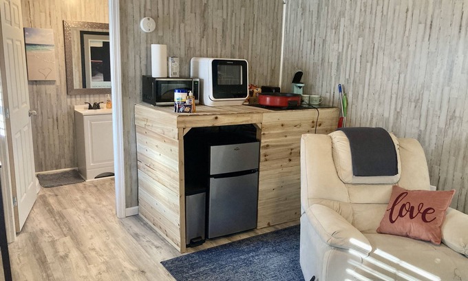 Salem Apartamento | Between Little Rock & Hot Springs King Studios