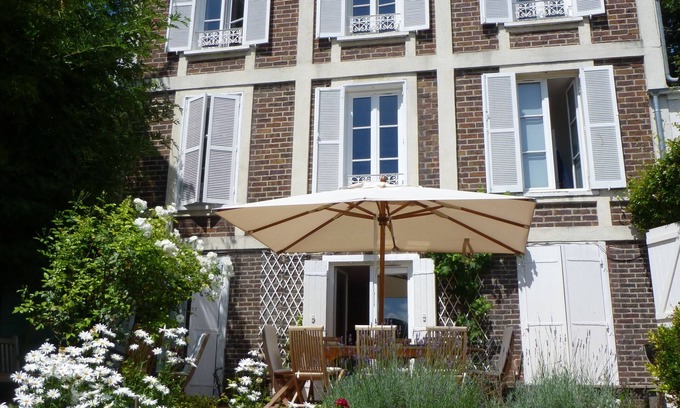Sevres Casa | Between Paris and Versailles, charming townhouse Special Olympics