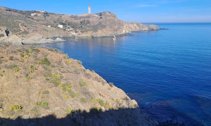 Laroque-des-Alberes Apartamento | Catalan farmhouse between sea and mountains: panoramic view