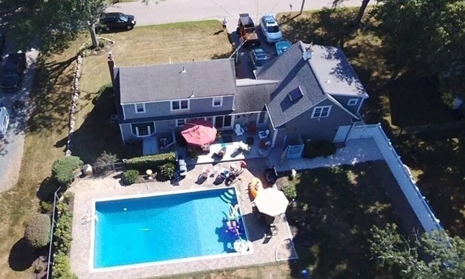 Greenbush Casa | "Between the Cliffs" Beach Getaway -