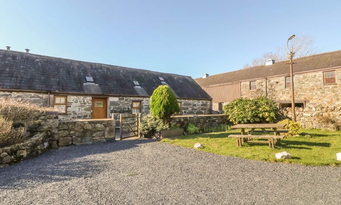 Brynrefail Cabaña | Beudy Bach, Y FELINHELI