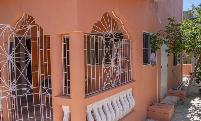 Rhyne Park Village Casa | Bev Rosevilla
