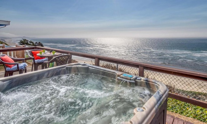 Beverly Beach Casa | Beverly Beach Whale Lookout