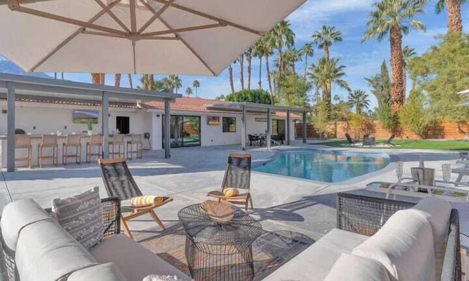 Araby Casa | Beverly Private Desert Oasis