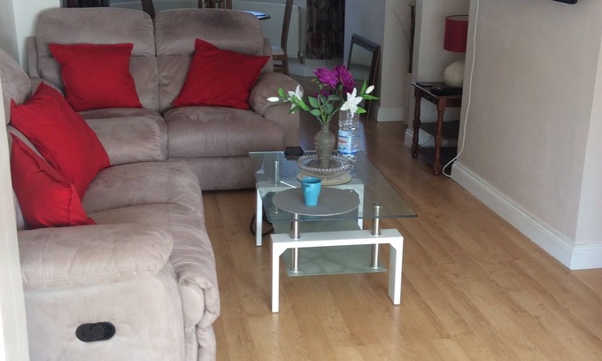Barnehurst Casa | Bexleyhealth Town Center House