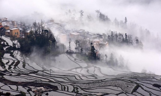 Honghe Casa | Beyond The Cloud