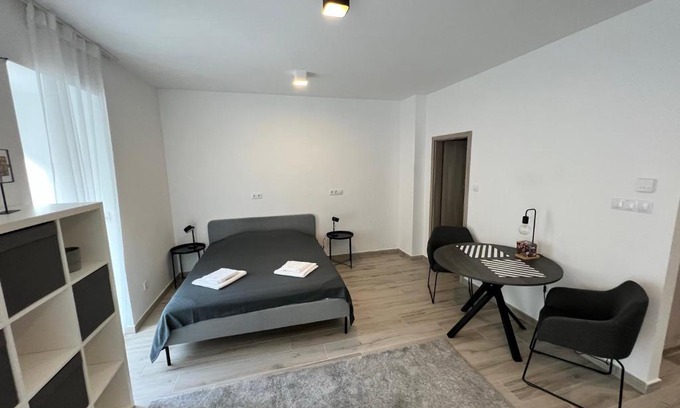 Nepszinhaz negyed Apartamento | Bez7 Apartman