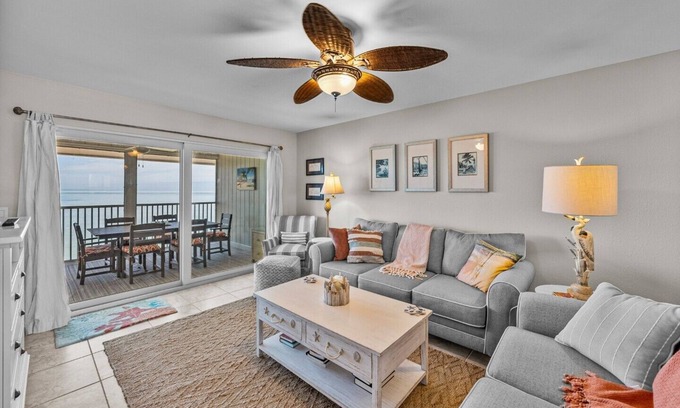 Boca Grande Condominio | BG North 67, a spacious 2-bedroom, 2-bathroom condo in Boca Grande with stunning Gulf views