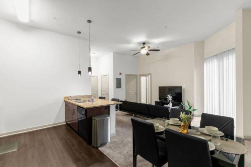 Five Points South Apartamento | BHM Haven Awaits Fully Equipped 1Bedroom with Pool