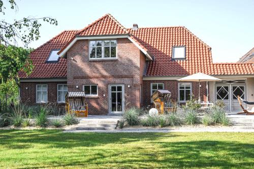 Daenschendorf Casa | Bi de Bark