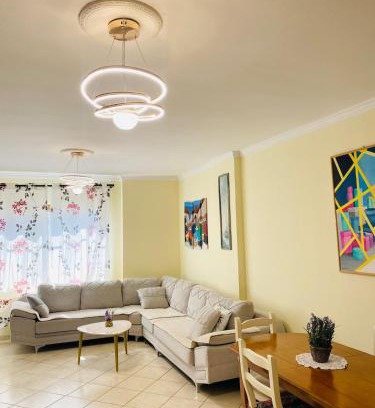 Lezhe Apartamento | Biancas House