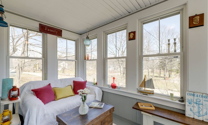 Biddeford Pool Casa | Biddeford Vacation Home Rental < 1 Mi to Beach!