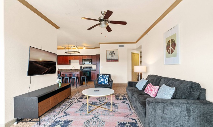 McNeil Apartamento | Big 2BD/2BA in Champion City Park 7362