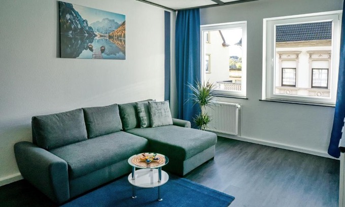 Solingen Apartamento | BIG Apartment bis 7 Personen