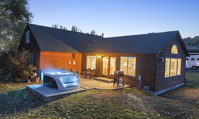 Yakima Cabina | Big Bear Ranch House