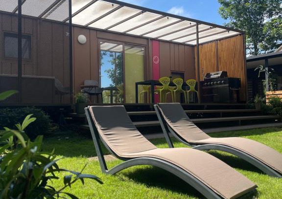 Metlika Casa | BIG BERRY Kolpa - Isabella Premium House