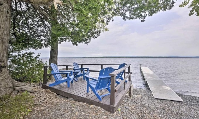 North Hero Cabaña | Big Camp · North Hero Lakefront: Just steps to the water!