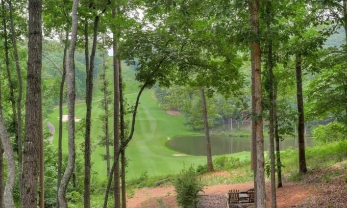 Big Canoe Casa | Big Canoe's most tranquil Golf & Mountain View