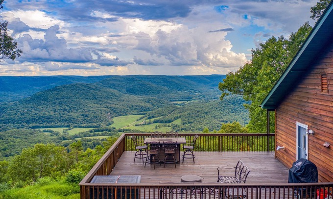 Jasper Cabina | Million Dollar View! Large groups, Paved road