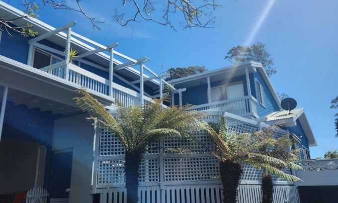 Denhams Beach Casa | Casa de playa grande y cómoda para familias y mascotas