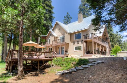 Fish Camp Cama Y Desayuno | Big Creek Inn