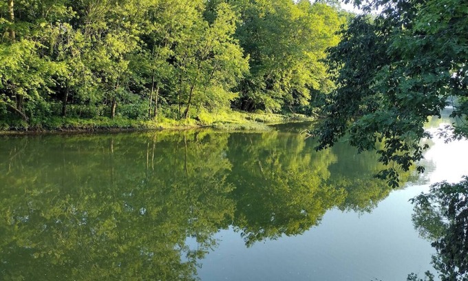 Grove City Casa | Big Darby Creek Cottage, Water Front