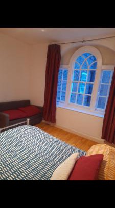 Larkhall Casa | Big double room, great location