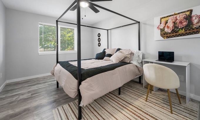 Eastside Casa | Big family-sized house with home office and 5 minutes away from everything!