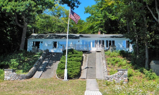 Glen Arbor Cabaña | Big Glen Lake Cottage - Sleeping Bear Sand Dunes - Glen Arbor