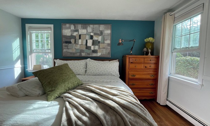 Centerville Casa | Big Group Rustic Cape Home- Walk2Beach/AC/Craigville/Pet/Fence
