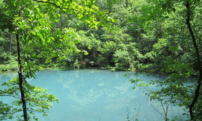 Salem Otro | Big Hollow Retreat en Sinking Creek