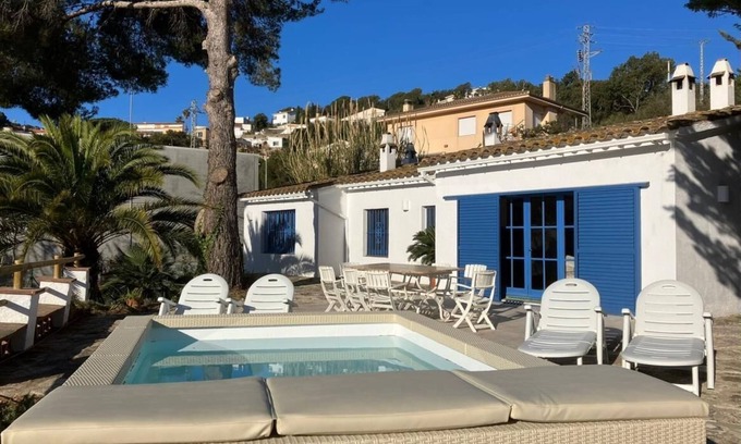 Tossa de Mar Villa | BIG HOUSE with BBQ and dining room outside