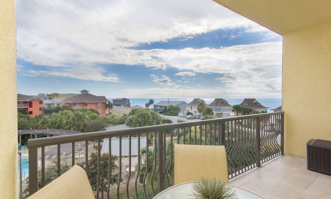 Fort Walton Beach - Destin Condominio | 4to piso ... VISTA GRANDE ... Servicio de playa del 1 de marzo al 31 de octubre y WIFI gratis