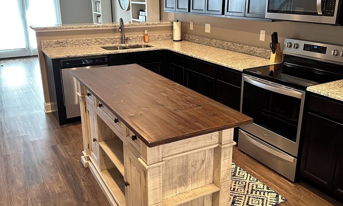 Ashley Oaks Casa | Big Orange Basecamp