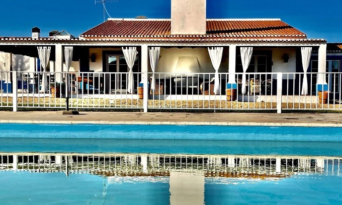 Grandola Casa | Big property close beaches comporta /Melides with cleaning service included -A/C