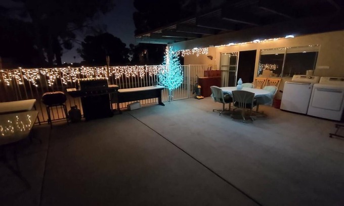Chinatown Casa | big room in peaceful house at a great location