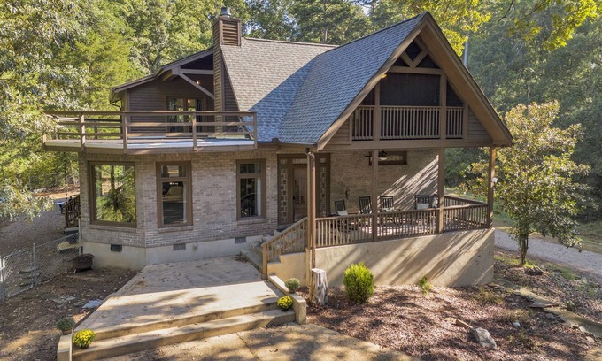 Cabarrus County Casa | Big Sam's Riverside Retreat