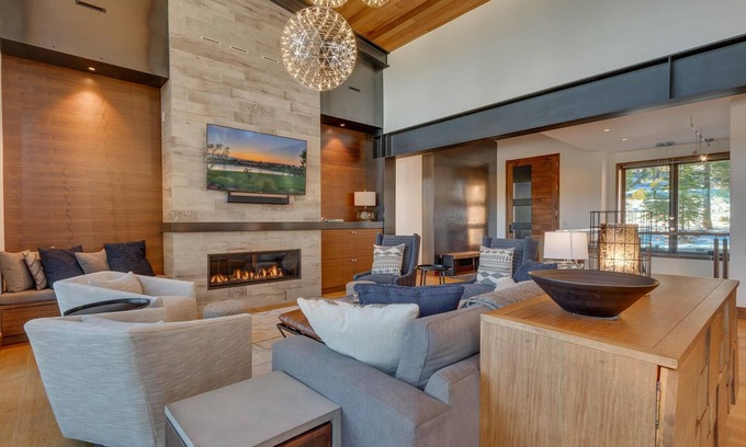 Ponderosa Palisades Casa | Big Sky - Impresionante casa de 4 dormitorios Schaffer's Mill - 3800 pies cuadrados - ¡Disponible para alquiler de esquí!