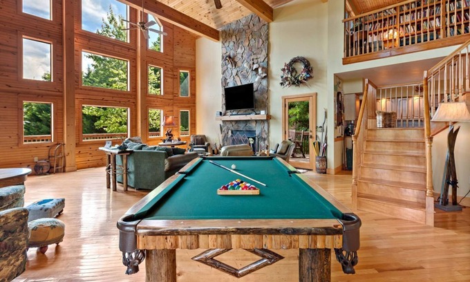 Old Fort Cabina | Big Sky Lodge | Long-range Views of Lake Lure!