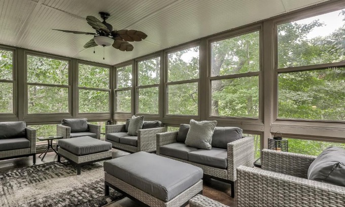 Big Canoe Casa | Big Sky - Pet Friendly Big Canoe GA Cabin-Modern amenities, hot tub, pet friendly, mountain views, access to lakes, golf courses
