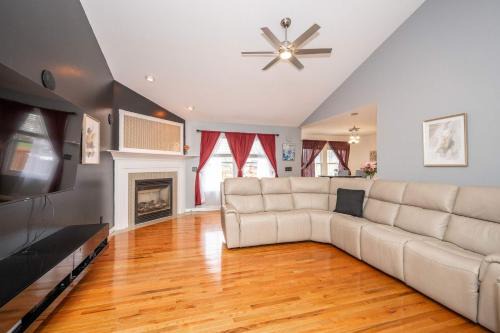 Fairfield Casa | Big Sky Retreat - Home for 10